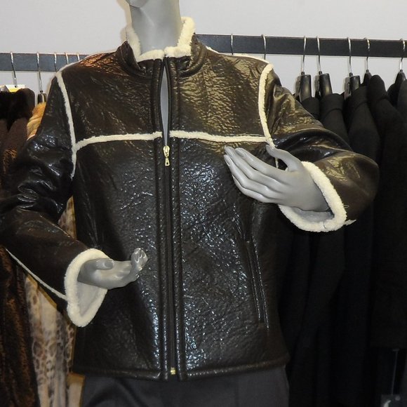 APANAGE BRAND SHORT COAT LINING IN WOOL NWOT - Picture 2 of 2